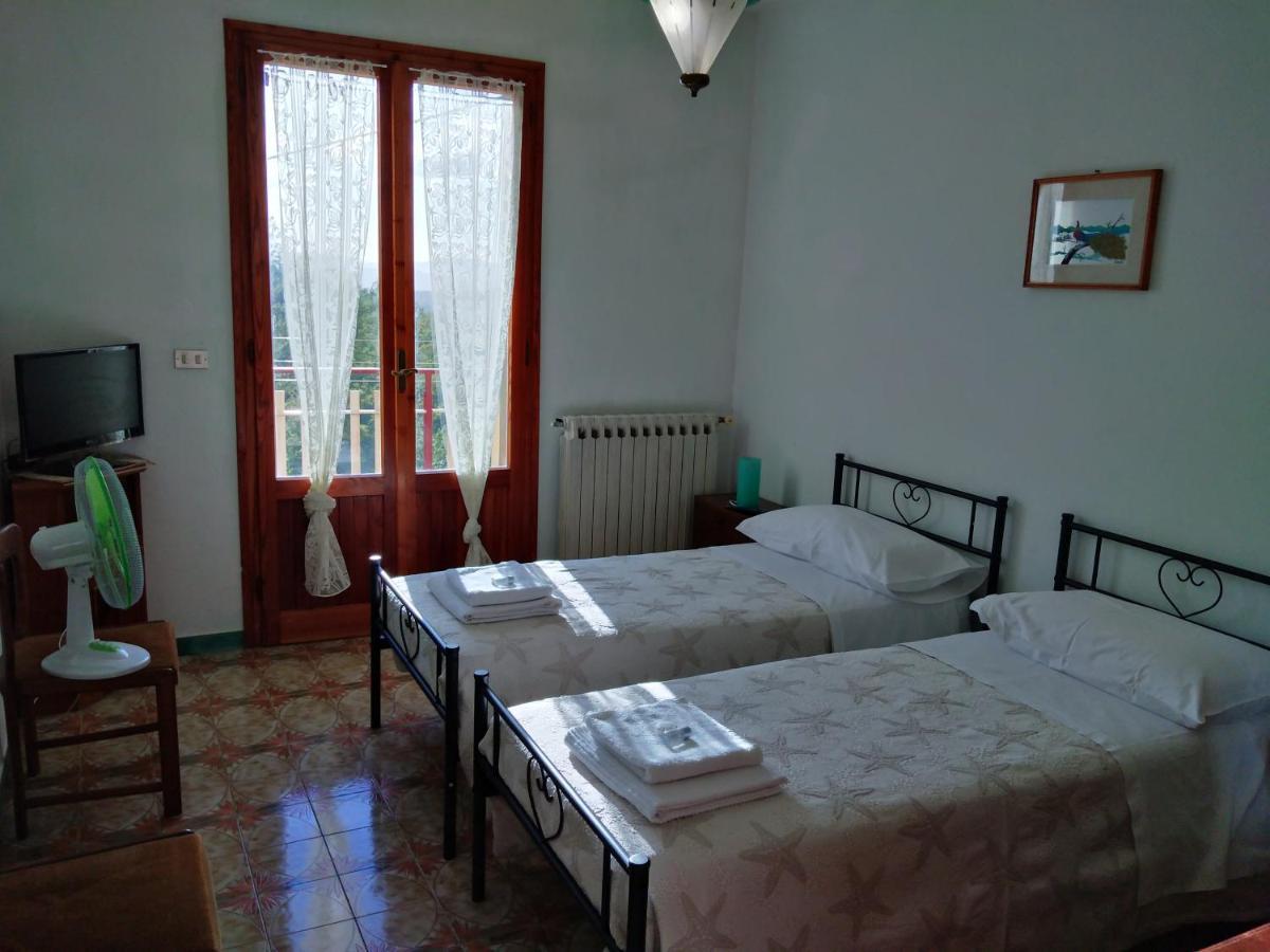 Appartamento Degli Dei Madonna di Fornelli Exterior foto